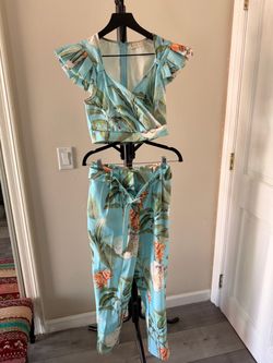 Tropical Floral Two-Piece Crop Top and Pants Set