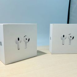 Apple AirPods 4 With Charging Case NEW
