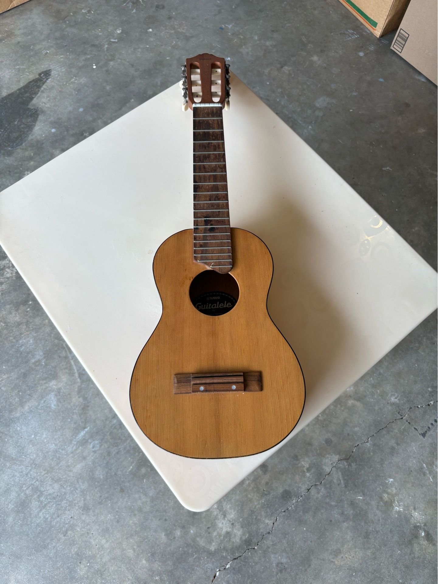 Yamaha Guitalele GL1 – No Strings