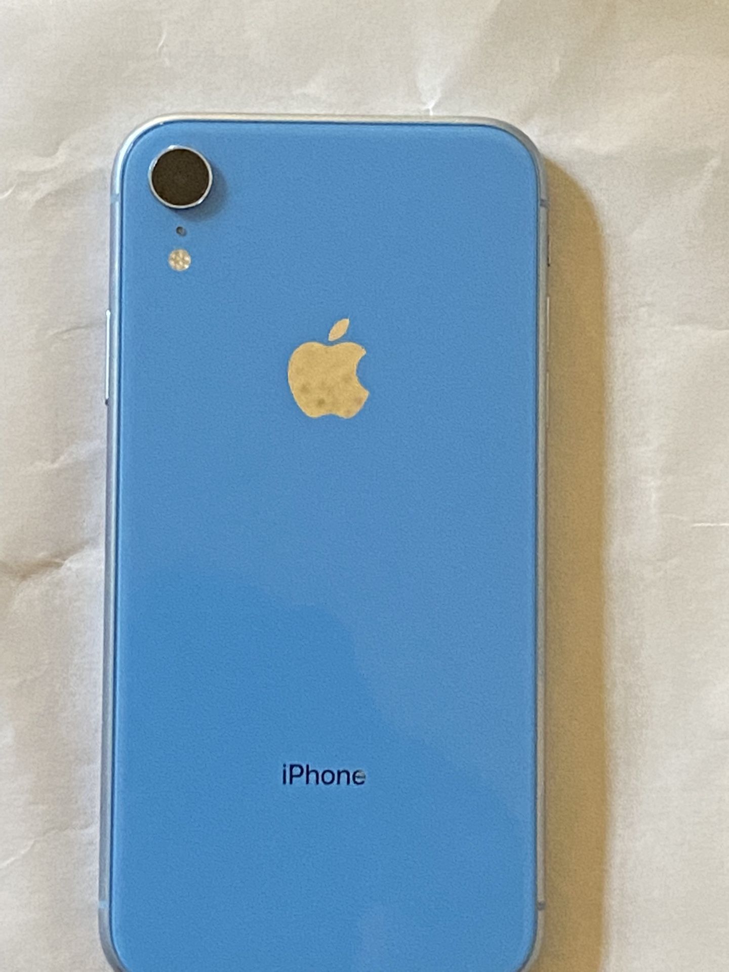 UNLOCKED IPHONE XR 64Gb……$225