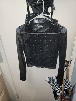 Black crop top