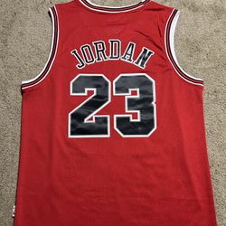 Chicago Bulls ‘Michael Jordan #23’ Retro Basketball Jersey