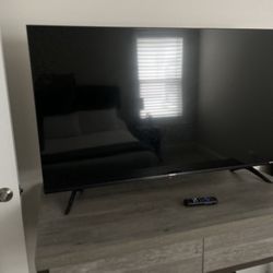 Hisense TV 32 Inch 