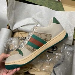 Gucci Screener Sneakers

Size 8