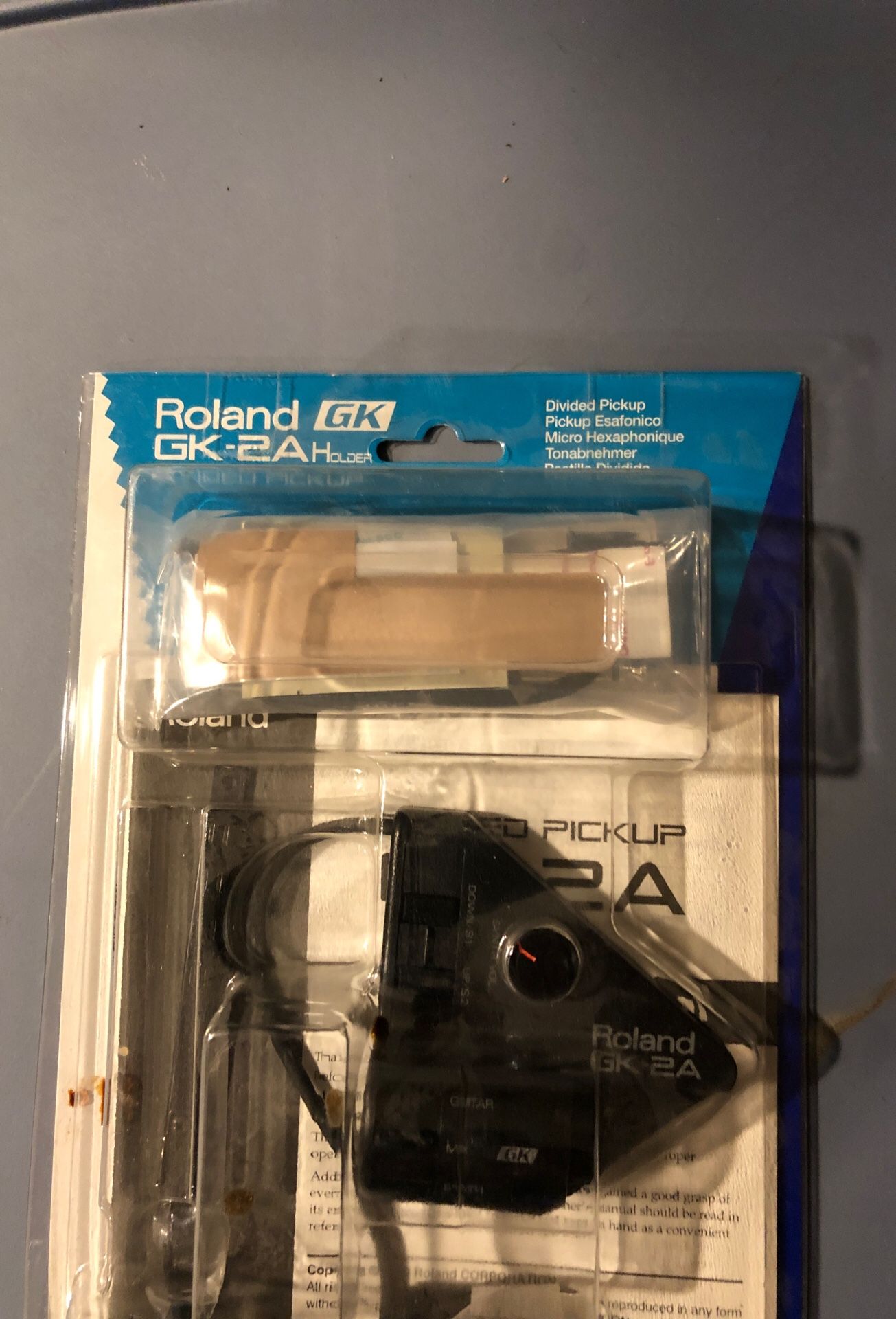 Roland GK-2A Divided MIDI pickup for synths-new in package