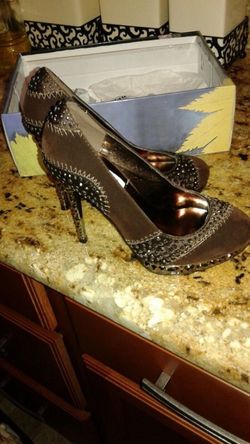 Size 6 1/2 special occasion shoes