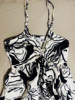 Size Small (S) Black & White Women’s Dress –