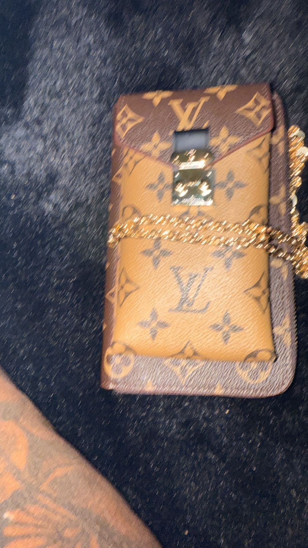 BRAND NEW CROSSBODY WALLET