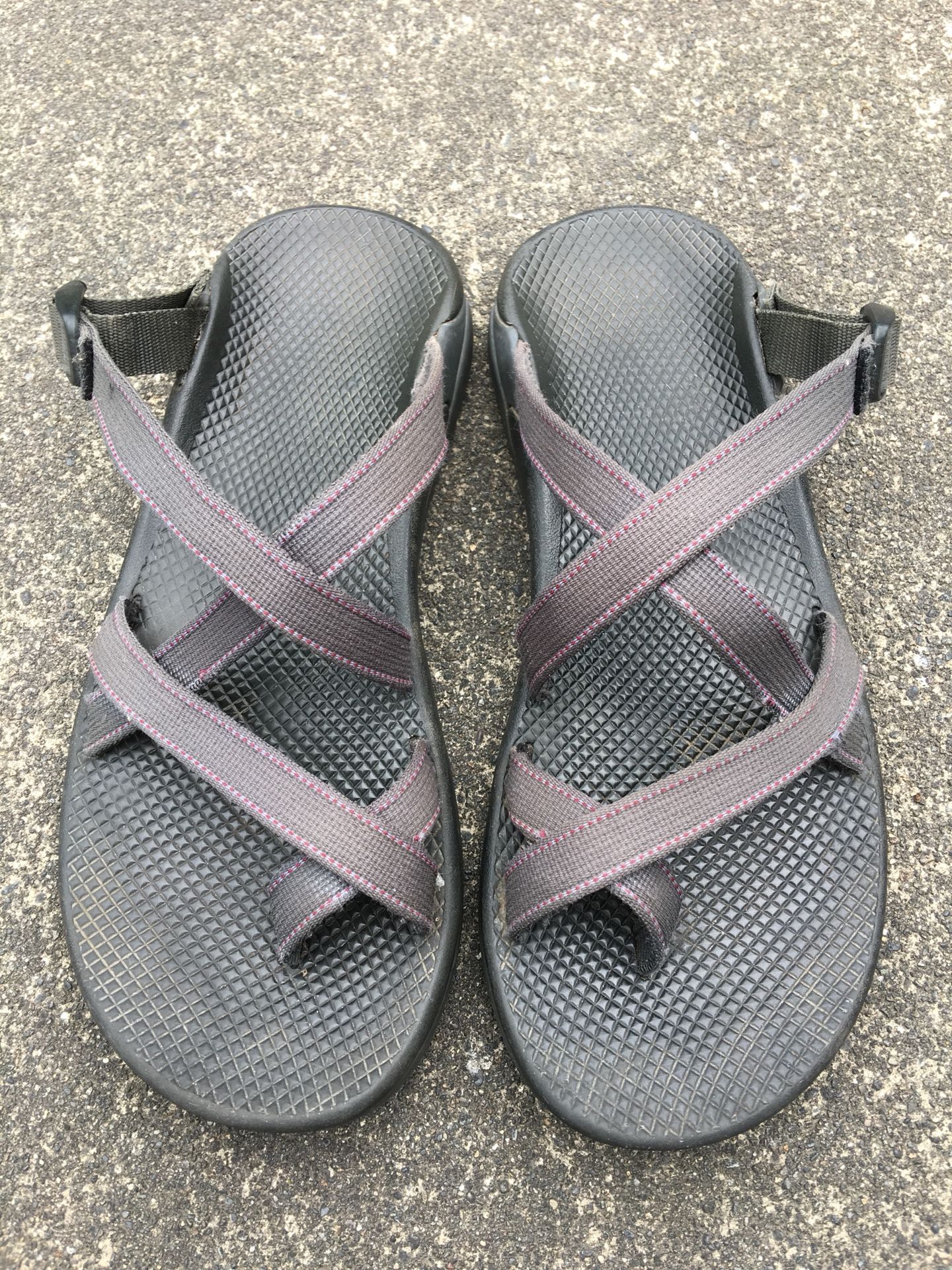 CHACO MEN'S ZONG GRAY/RED LINE VIBRAM ECO TREAD HIKING SPORT SANDALS SIZE 13