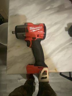 Impact Driver: 2,000 in-Ib Max. Torque, 3,900 RPM No Load Speed, 4,400 ipm Impacts per Minute