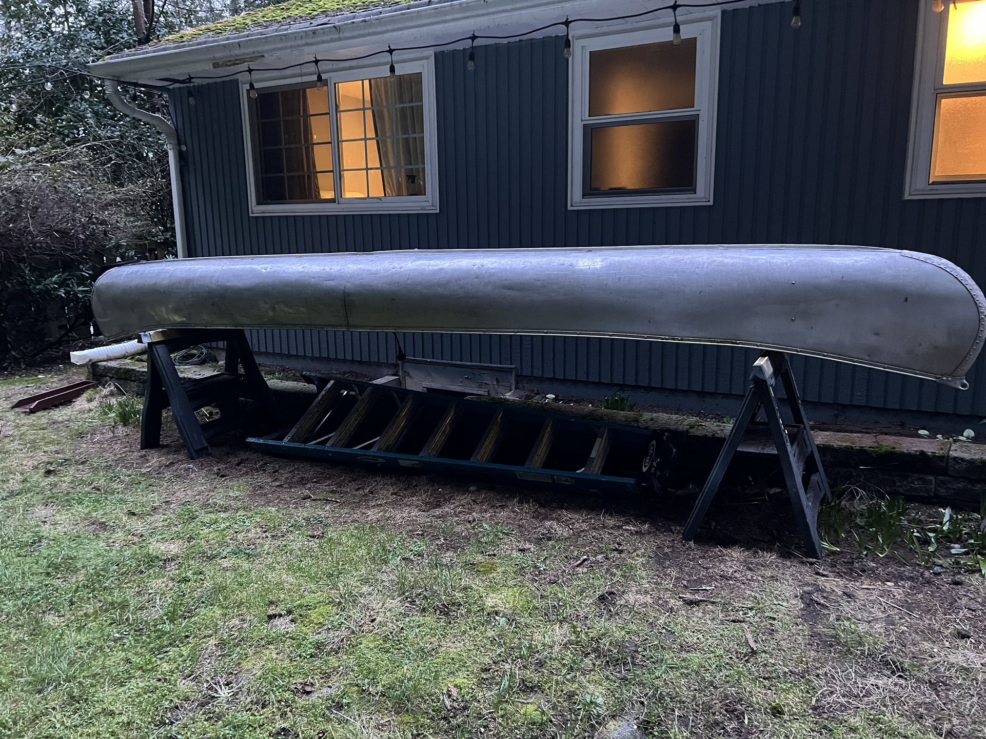 Aluminum Canoe Approximately 17 Feet