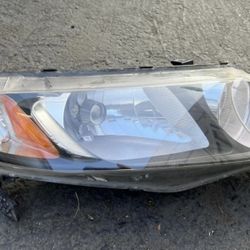 2006 - 2011  Honda Civic - Headlight Passenger Side 