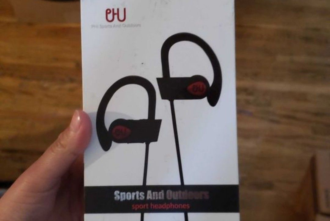 Bluetooth sport earphones