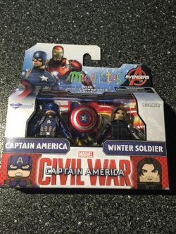 Captain America and Winter Soldier Minimates Captain America 3: Civil War Figure 2-Pack, Marvel, Art Asylum