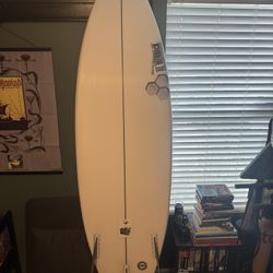 Channel Islands Dumpster Diver 2 Thruster 6'3" x 20.875" x 2.875" Vol: 40.4L Practically NEW