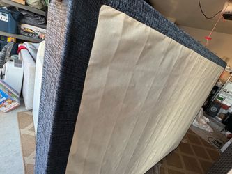 Box spring (queen)
