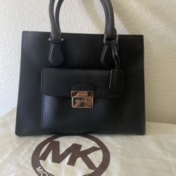 Leather   MK.  Bag