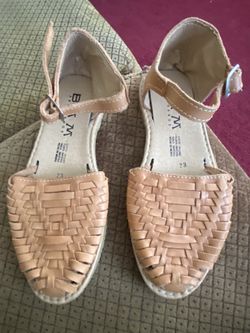 Ladies sandals