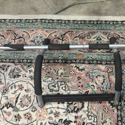 Free Pull Up Bar