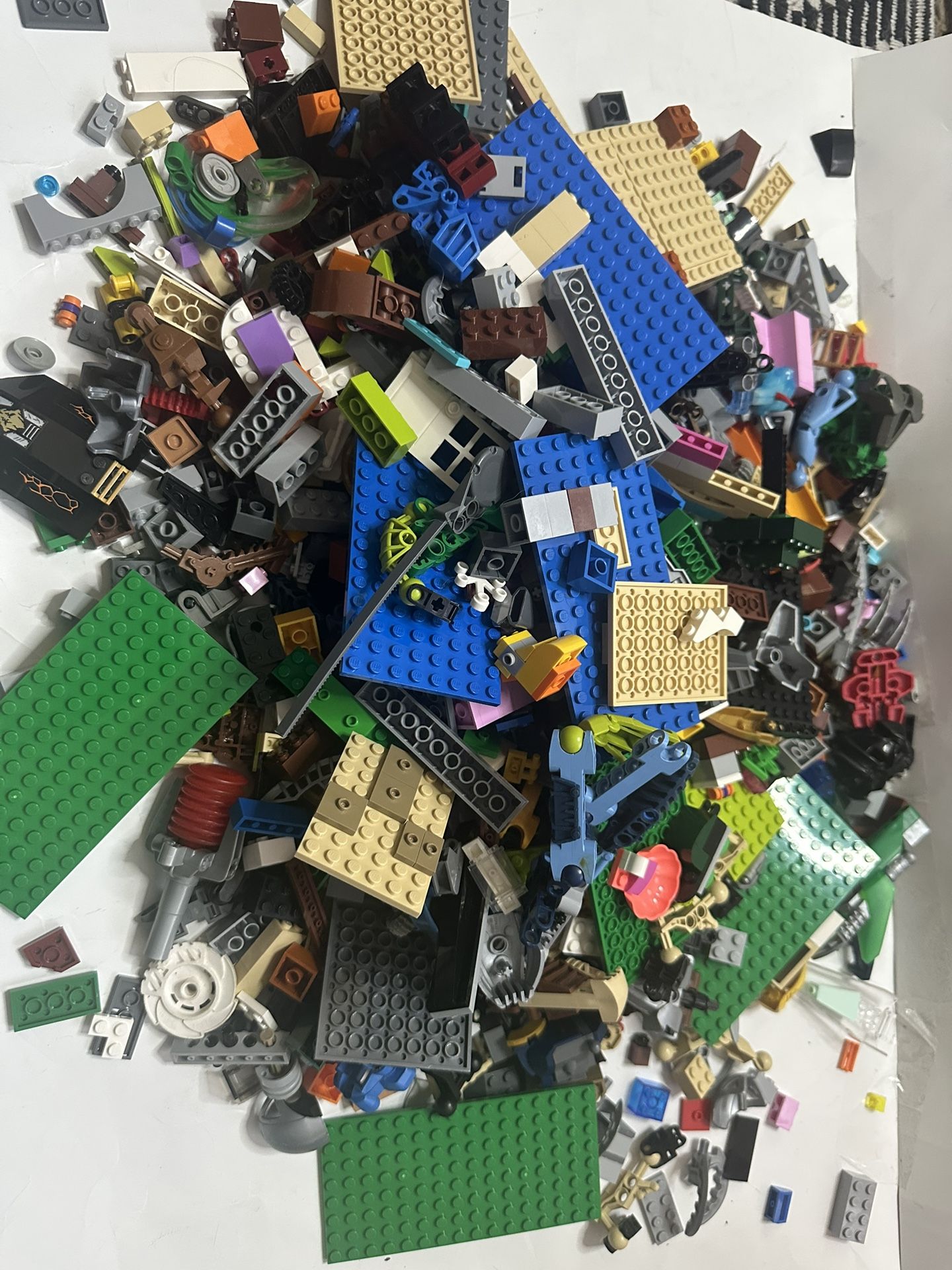 5 Pounds Of Lego