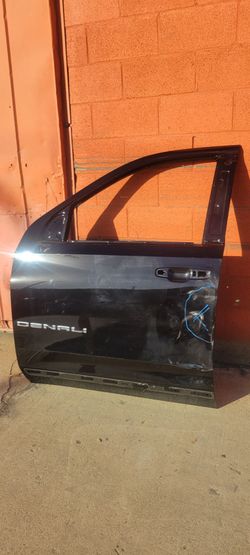 2023 chevy tahoe and suburban L s doors