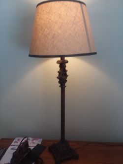 Lamp.(table)