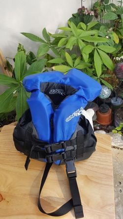 Toddlers life jacket front zipper weight user less than 30 lbs