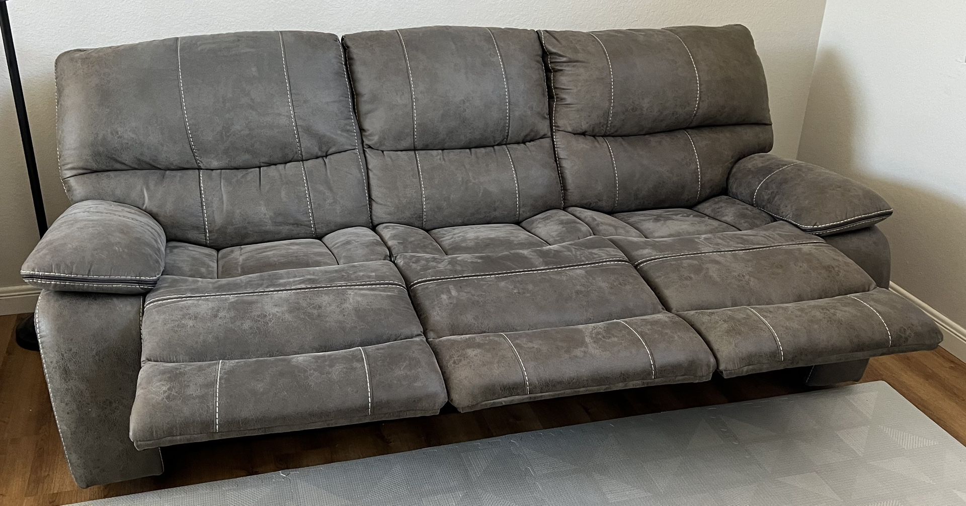 Trilogy Triple Reclining Sofa (Jerome’s) for Sale in Poway, CA OfferUp