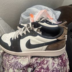 Jordan 1 Low mocha 🔥🔥 (No Box)