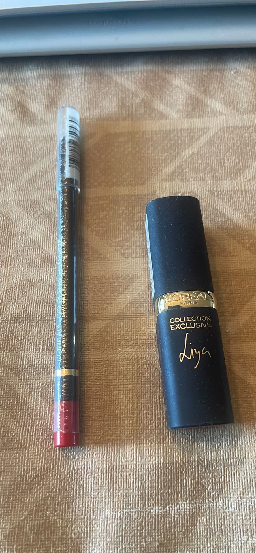NEW red Colour Riche L’Oreal lipstick & liner