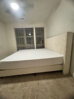 KING Bed with 12inch Memory foam Mattress included