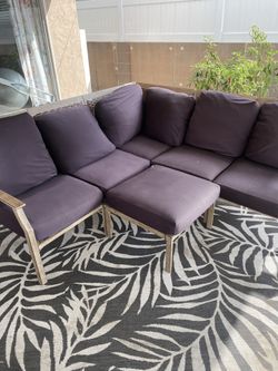 Outdoor L Couch With Free Rug.
