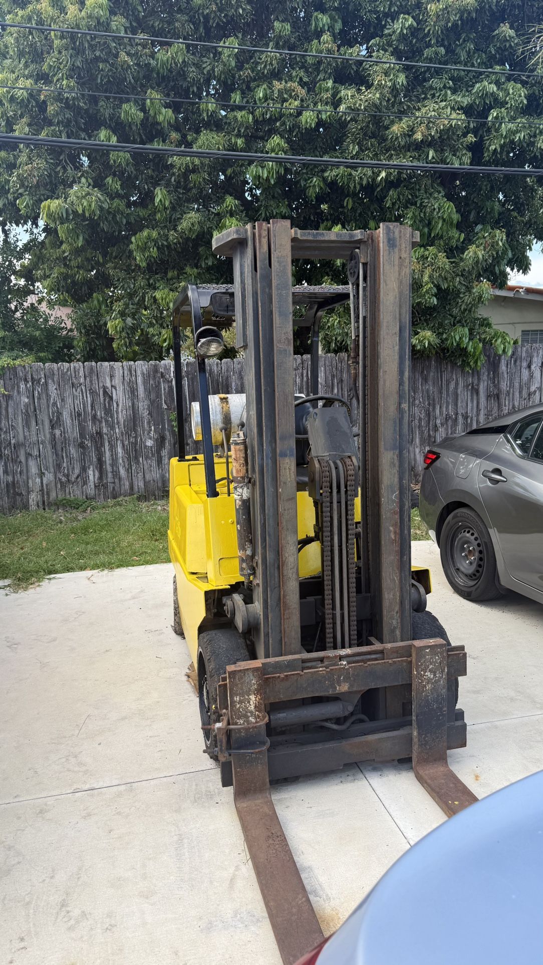 Yake Forklift