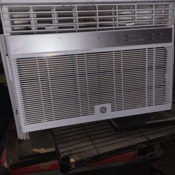 GE Wifi Air Conditioner. Window Unit