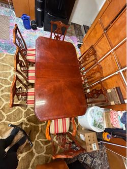 Dinning table 8 chairs