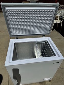 Chest freezer