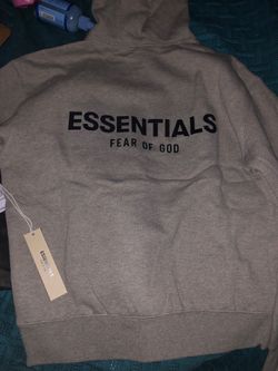ESSENTIAL SHORTS & HOODIES !