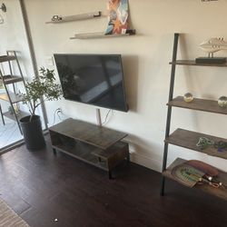 Matching Furniture Set. Rustic Brown