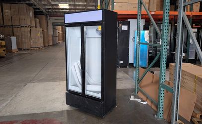 Clearance NSF 39 ins Merchandising door cooler 105160L0528