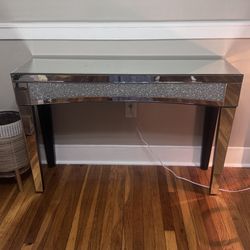 Accent Table