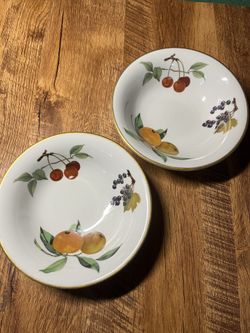 Royal Worcester Eversham Gold Set