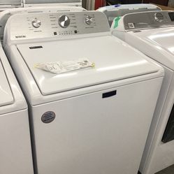 New Scratch And Dent Maytag Washer. 1 Year Warranty