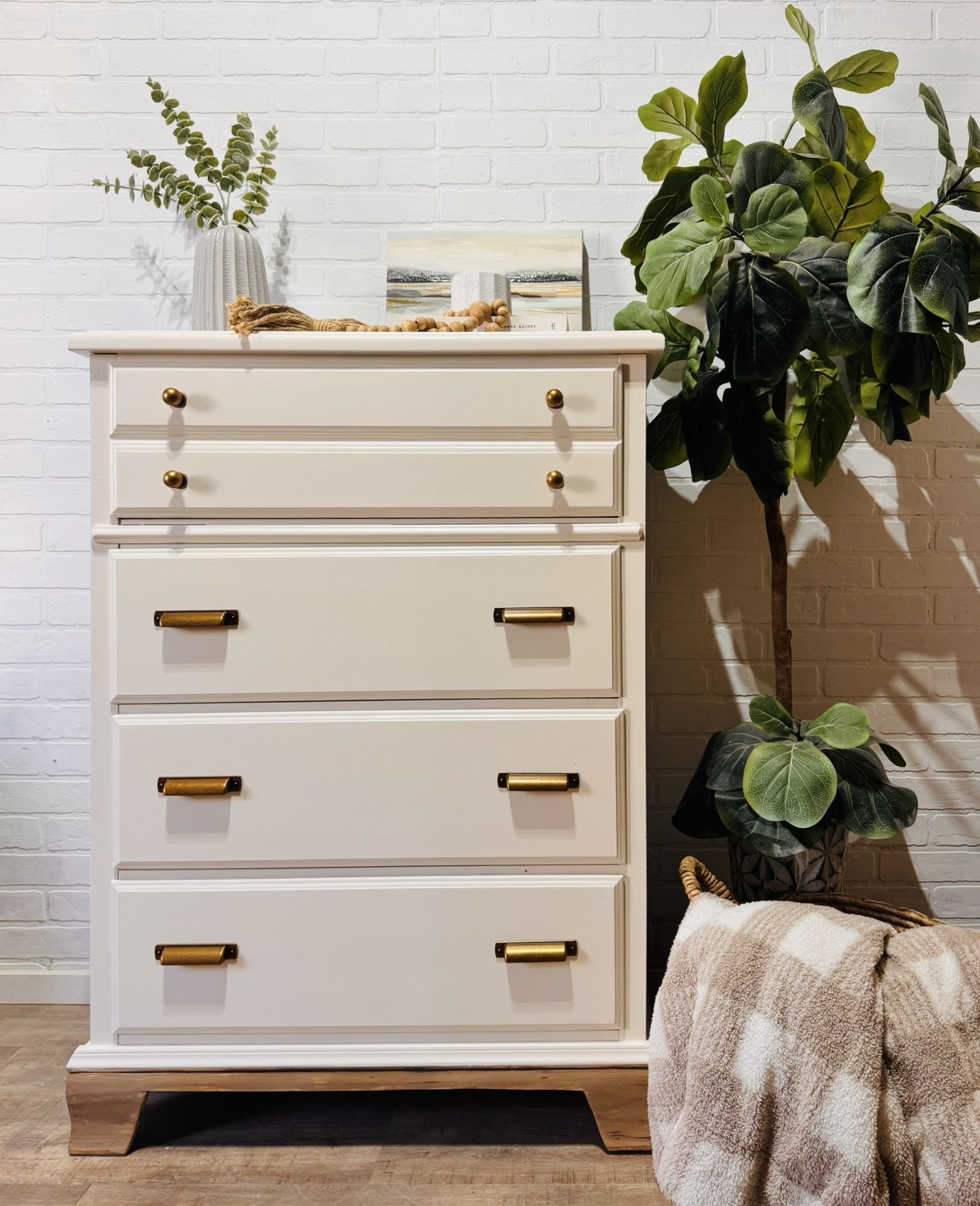 Vintage Bassett Tallboy Dresser 4 Drawer White