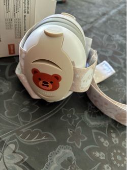 Baby’s Earsmuffs