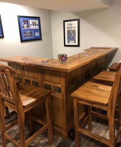 Solid Wood Home Bar with Bar Stools