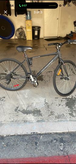 Infinity Boss Three Disc 7 Speed 700c Unisex Bike