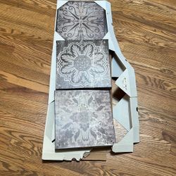 Wall Decor: Set Of 3 Canvas Prints With “diamonds” (jewels) 