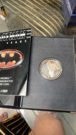 Batman Batmobile commemorative silver coin