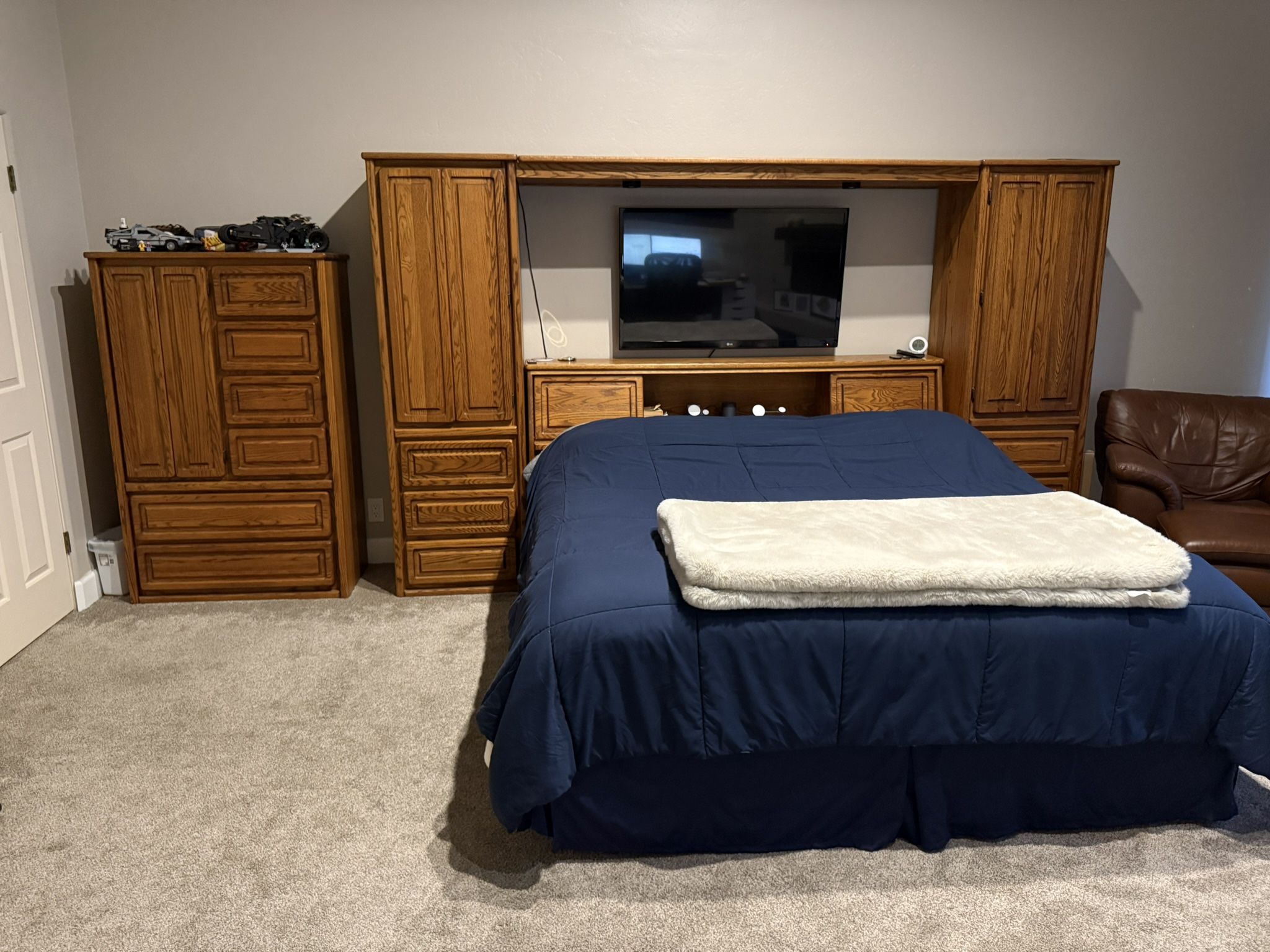 Solid Oak Bedroom Set