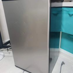 Mini-Fridge